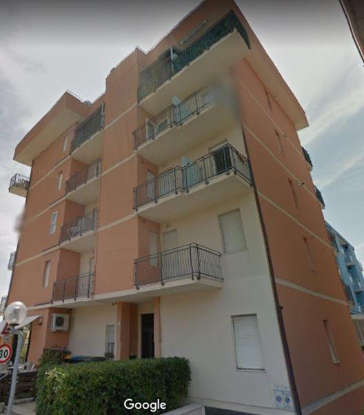 Appartamento Vista Mare Misano Adriatico Exterior photo