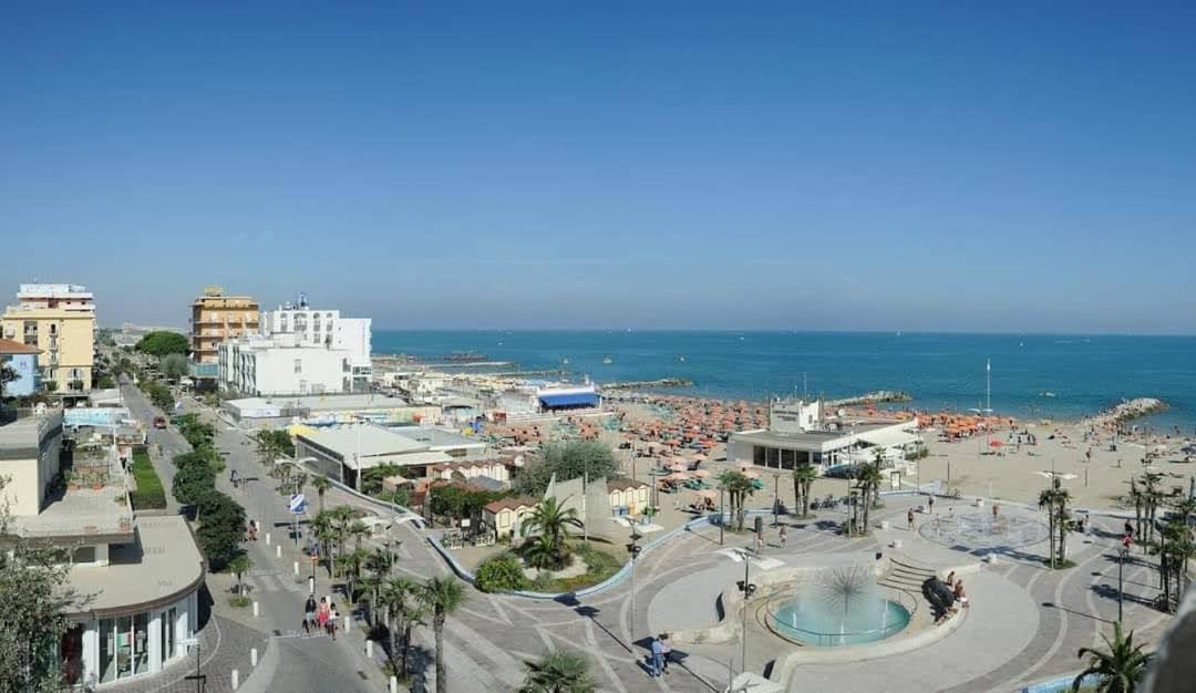 Appartamento Vista Mare Misano Adriatico Exterior photo